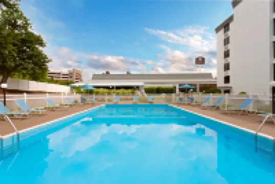 DoubleTree by Hilton Washington Meadow Lands Casino Area