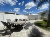 Cozy Newly Remodeled Studio Apt-5 miles from the Famous Siesta Key Beach!!!🏝