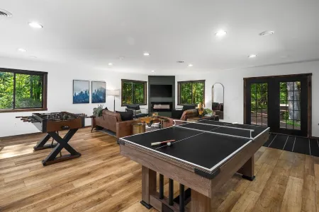 Cabin Near Banning State Park, the Munger Trail & Grindstone Lake -Dogs Welcome!