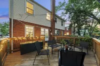 Charming Oasis near Metro: Arcade, Coffee, Parks
