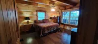 Luxurious cabin, mountain views near the  Smokies! Pet and family friendly!