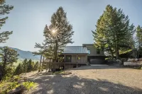 Big Sky Secluded Luxury Retreat