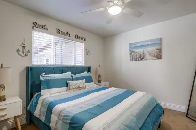 Modern & Cozy ~Mins to the Beach ~ Queen Beds~ Pkg Các khách sạn gần Imperial Beach Pier