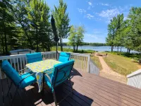 Beautiful and relaxing house on Long Lake