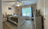 Spacious Home for 14 Guests Near Lake Winnisquam – Close to Everything!