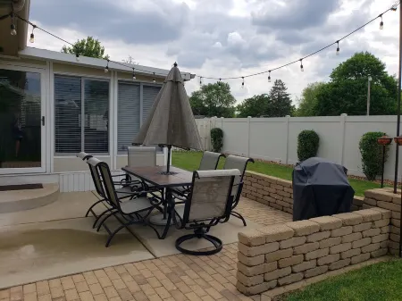 Comfortable home away from home. Close to ONU and all grocery and restaurants.