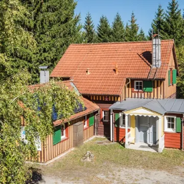 Historic Carlshaus - Secluded Chalet Sorrounded by Nature