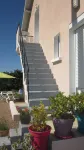 Charmant Appartement Neuf Dans une Maison, à 12 min du Pal, Climatisé, Parking