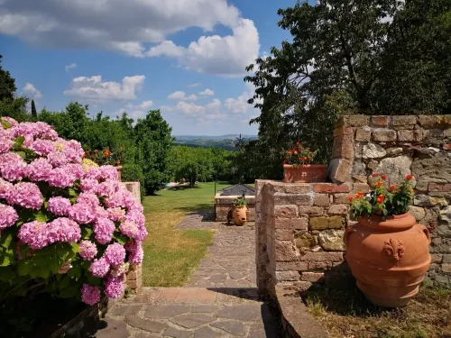 Country house with pool and panoramic view, ideal for families with children