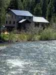 Best Riverfront View! Magnificent Home! San Juan River Village, Pagosa Spgs.  CO - Parvekkeita