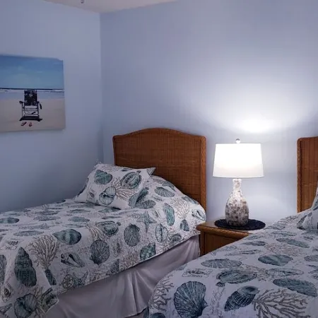 Sabtr- 710- 6 Min. Walk to the Beach! Pool, Clean,2Br,2BA Villa, 5-Star Reviews!