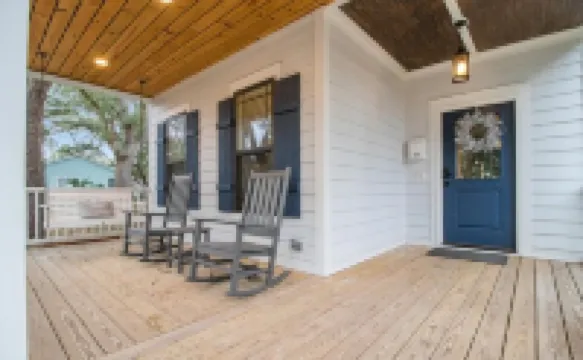 Southport Live Oak Cottage