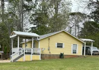 Ivanhoe is with out a doubt one of the best kept secrets in East Texas.