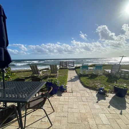 Oceanfront Home in Flager Beach with Beach Chairs & Towels, WIFI - Pet friendly.