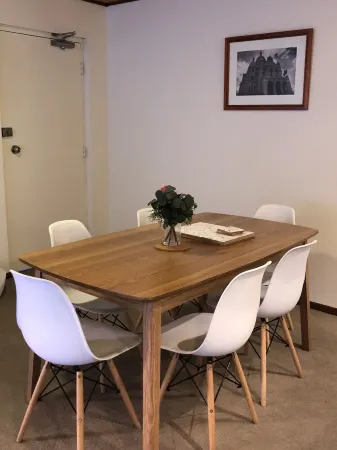 Family friendly apartment 5 min drive to Canberra City Отели рядом с достопримечательностью «ACT National Trust»