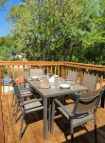 Lakefront!➟Kayaks, Fire Pit, Sparkling Clean Hot Tub, Foosball