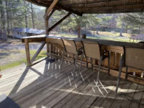 Cabin where the black top ends… Cabin 2 Pendleton County otelleri