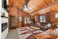 Cozy Copper Cabin in the City - the whole place is yours!