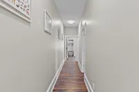 Downtown Historic Retreat [w/ Balcony & Grill}