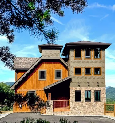 Brand New Lux Cabin W/ Amazing Views Nestled In Gated Community W/ Salt Pool Hotels near Wears Valley