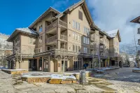 ★★Hot Tub in Building - Center Village Condo★★