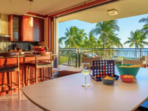 Updated 2025 - 2 Bedroom Oceanfront Villa w/Amazing Views and Luxury Amenities!! カポレイのホテル