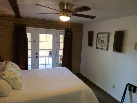 Quiet Private Hideaway