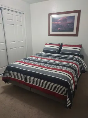 Free Car Rental Included! Minutes from Kenai River. 2 Bed 1 Bath.