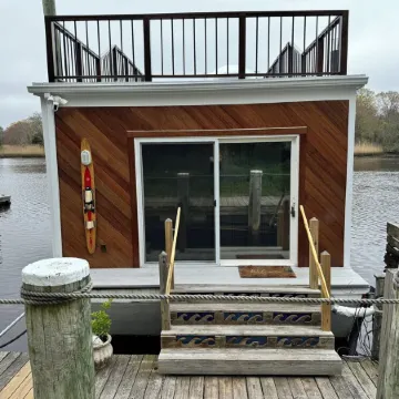 Peconic River Boatel