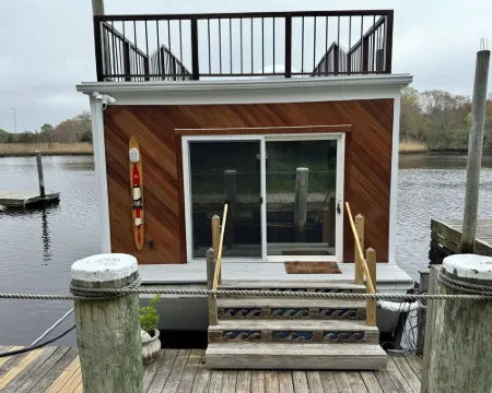 Peconic River Boatel Hotéis em Riverhead