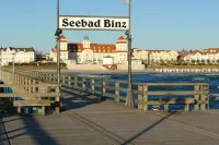 Modern, quiet apartment close to the beach on the outskirts of Binz with balcony