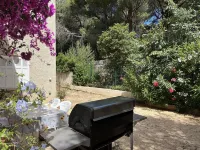 Bandol- Nice Apartment- Clim -80 m from the Sea- 4 Pers- 10 Min Walk from the Center