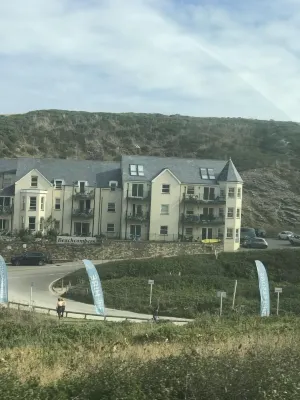 Beautiful Modern SeaView Apartment in WatergateBay