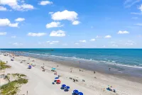 Oceanfront Beauty: 2 Bedroom 2 bath Shalimar Condo with Breathtaking Beach Views