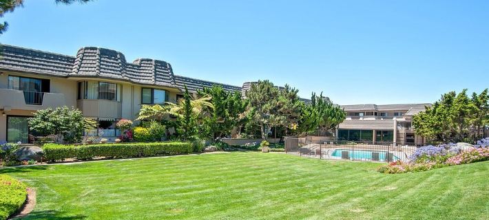 Poolside and Beachfront Remodeled Close to Everything! Hotels in Solana Beach