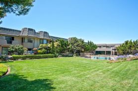 Poolside and Beachfront Remodeled Close to Everything!