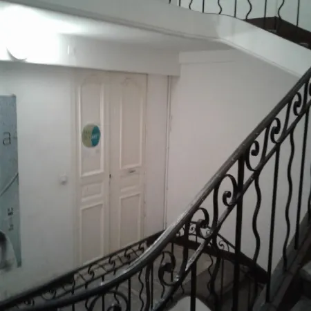 Right in the Historic Center Very Quiet Cocoon Apartment 2 Air-Conditioned Bedrooms