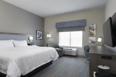 Hampton Inn & Suites St. Charles Old Town Area Hotels in Saint Charles
