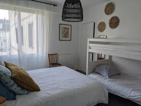 Blonville beautiful seafront apartment 10 minutes from Deauville