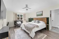 Villa D’Oro, Pool, Jacuzzi, Retro-Arcade & Fire Pit