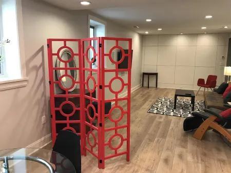 Luxury Condo 2br close to Metro & NIH Walter Rees/Sightseeing/Museums/Zoo/shops