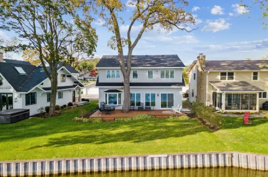 Lakefront Getaway Perfect for All Seasons Hotels in Twin Lakes