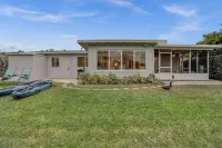 Walk to Wilton Dr | Waterfront