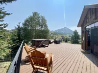 Your family wants to relax in the mountains from the deck @ Montaña Azul, Mt CB!
