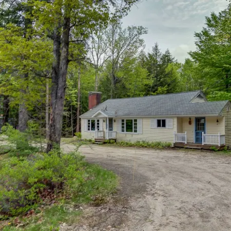 Cozy & Rustic Cottage, Close to North Conway & Storyland, Perfect for Families!