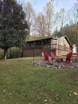 Lightning Bug Lodge - Cozy Mountain Cabin, Peaceful/Quiet Area, Hot tub!