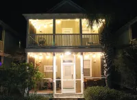 Poolside. Winter DISCOUNTS. Beach, Hot Tub, Porch & Relax!