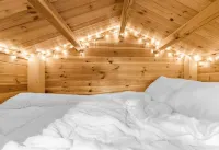 2-Bed West Seattle Tiny Home w/views of Downtown