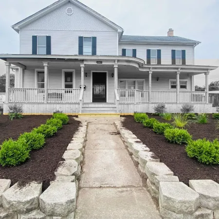 Remodeled Historical Home In Bourbonnais.