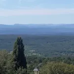 House in the center of Tourtour Hotels in Tourtour